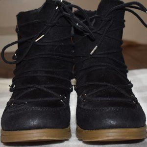 Size 9, Black Ankle Boots Faux Suede